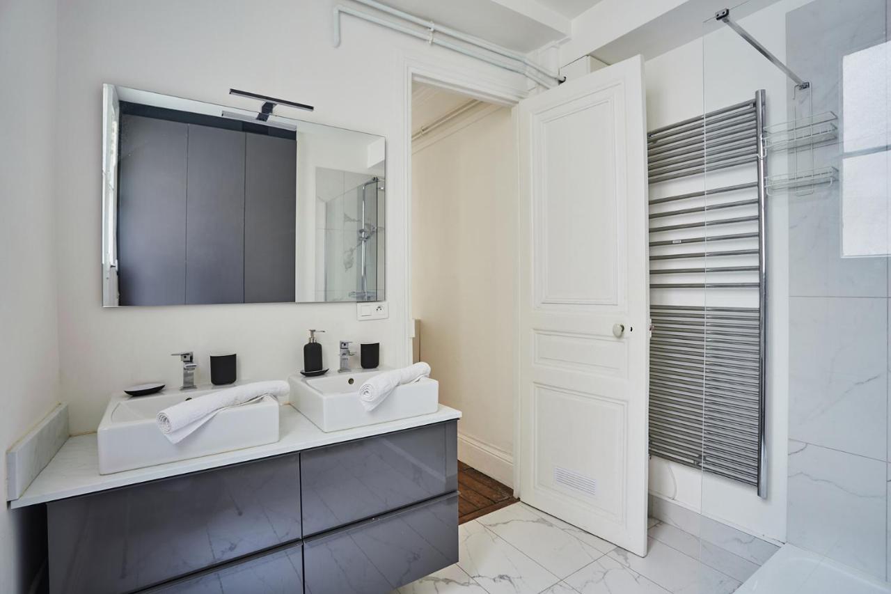 Apartment Beaubourg By Studio Prestige パリ エクステリア 写真